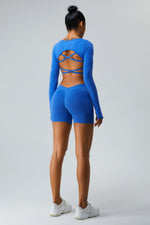 Curve V-Back Seamless Scrunch Short