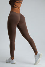 Curve V-Back Seamless Scrunch Legging