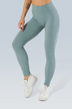 Rib-Knit Seamless Legging