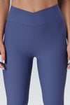 The V Ribbed Crossover Scrunch Legging