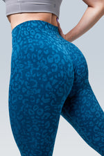 Wild Booty Lifting Seamless Scrunch Legging