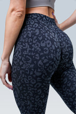 Wild Booty Lifting Seamless Scrunch Legging