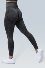 Eva Acid Wash Seamless Scrunch Legging